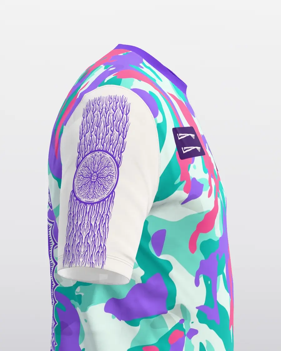 Spectrum Totem Tee, sleeve